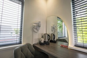 Standard Double Room, 1 Double Bed | Room amenity - OYO Bellevue Apartments Middlesborough (Middlesbrough)