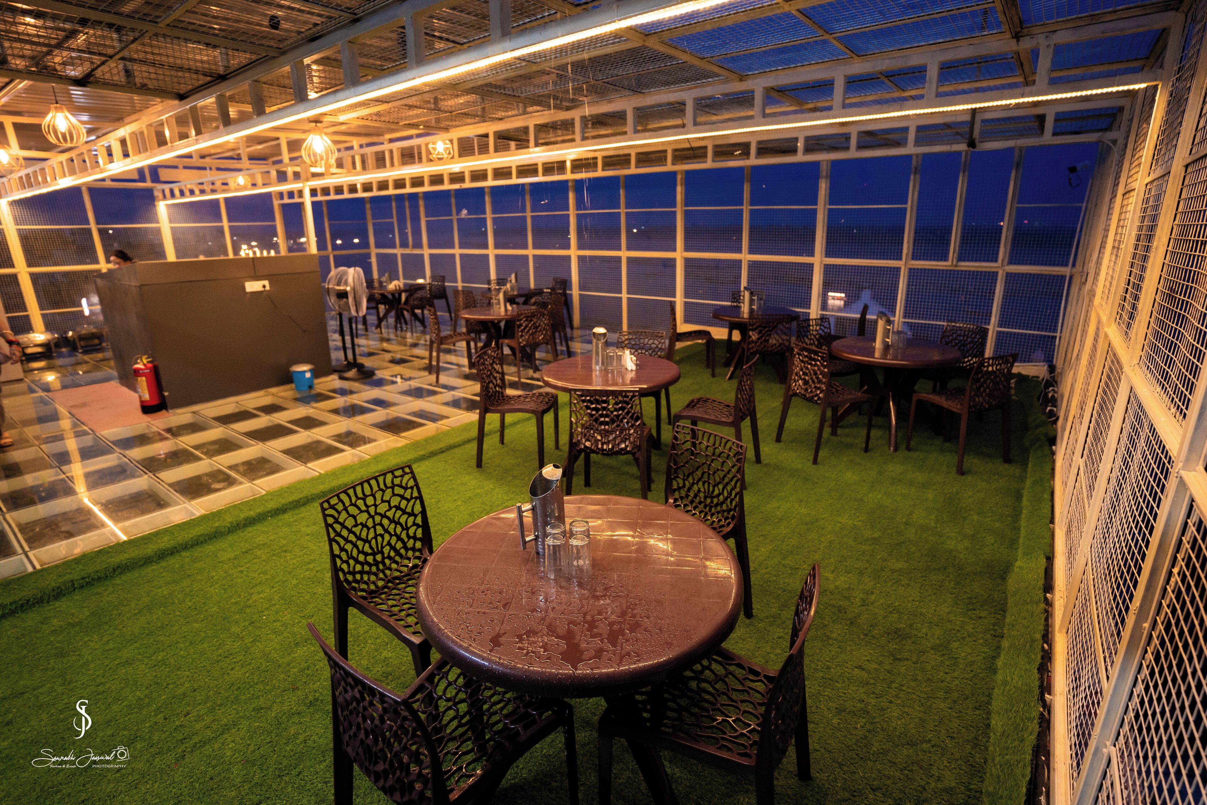 Teras rooftop