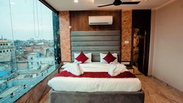 Habitación superior | 1 dormitorio y escritorio