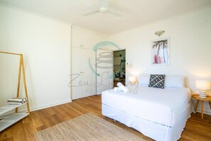 Comfort Apartment | 2 bedrooms, desk, iron/ironing board, travel crib