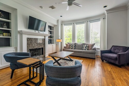 Montrose Lodge by Dunyha