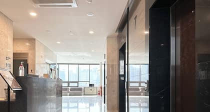 JD Tower Hotel