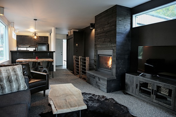 Condo, 2 Bedrooms | Living area