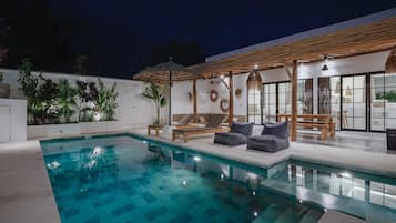 Villa Basic - flera sängar | Pool | Utomhuspool