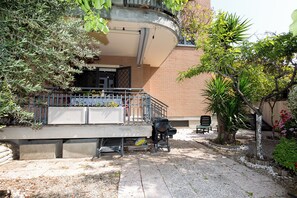 Apartment, 1 Bedroom, Balcony, Garden View | Terrace/patio - La Casetta di Giò a Roma With Private Garden and Parking Space - Beahost (Rome)