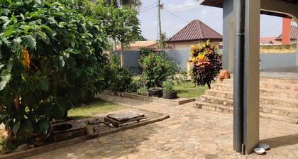 Simple Welcoming 4-bed House in North Legon Ext