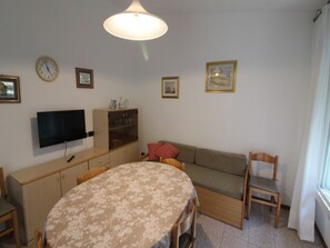 Villa, 3 chambres, patio, vue sur le jardin | Salle de séjour