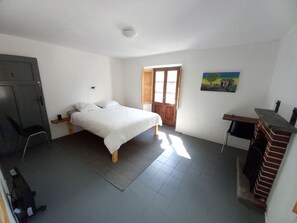 Huone, 1 makuuhuone, parveke, näköala puutarhaan | 1 makuuhuone