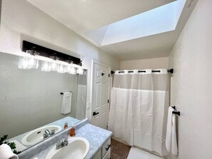 Ferienhaus, 3 Schlafzimmer | Badezimmer