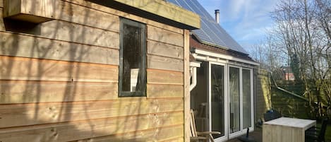 Bungalow, 3 Bedrooms, Patio, Garden View | Teres/patio
