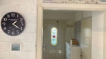 Bungalow, 3 Bedrooms, Patio, Garden View | Property entrance