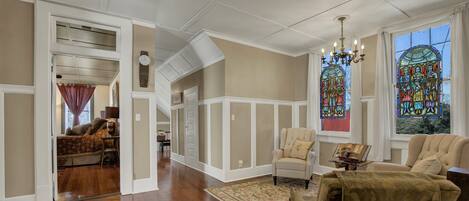 House, Multiple Beds, Pool Access | Interior