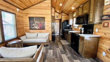 House, 1 Queen Bed, Patio (#6 3567 US 290 E) | Private kitchen | Coffee/tea maker