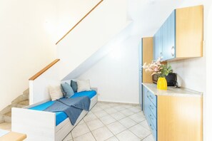 Huoneisto, 2 makuuhuonetta, parveke, näköala puutarhaan | Sisätilat