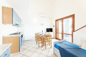 Huoneisto, 2 makuuhuonetta, parveke, näköala puutarhaan | Sisätilat