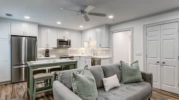 Apartment, 1 King Bed (Crawford Coastal) | Living area