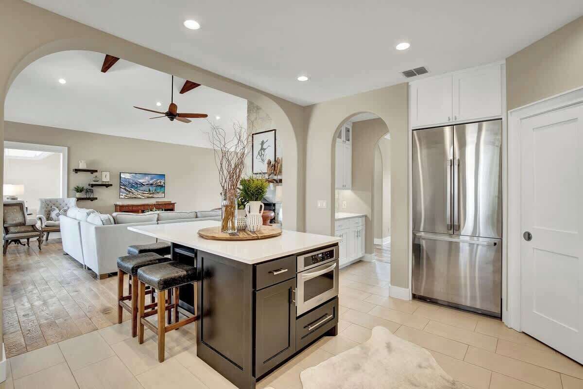 House, Multiple Beds, Pool Access (148 Starry Nt Combo) | Private kitchen