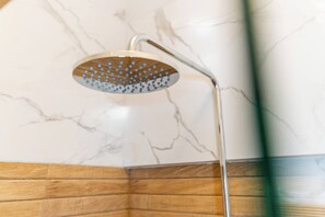 Villa, 4 chambres, fumeur, piscine privée | Salle de bain