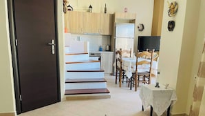 Unclassified image, 3 of 30, button - La Casa - Cozy House, 5min Drive To Beach (Platanias)