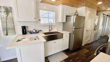 Nhà, nhiều giường, sân hiên | Bếp riêng | Tủ lạnh, lò vi sóng, lò nướng, bếp nấu