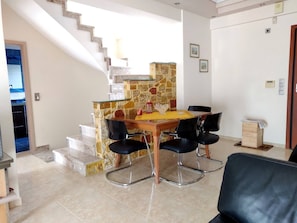 Villa, 4 Bedrooms, Smoking, Private Pool | Dining