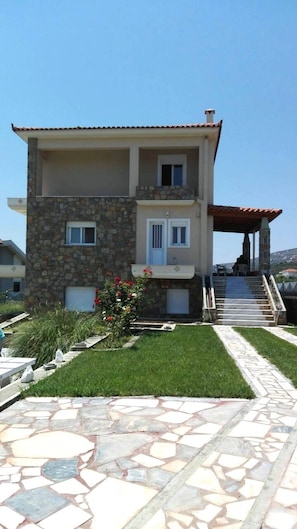 Villa, 4 Bedrooms, Smoking, Private Pool | Exterior