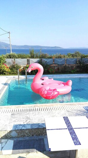 Biệt thự, 4 phòng ngủ, hút thuốc, hồ bơi riêng | Hồ bơi | Hồ bơi ngoài trời