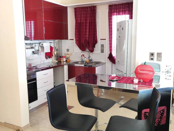 Villa, 4 Bedrooms, Smoking, Private Pool | Private kitchen