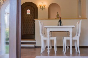 Appartamento, 1 camera da letto, balcone | Interni