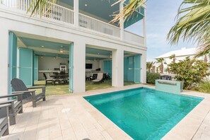 House, 4 Bedrooms | Pool | Outdoor pool