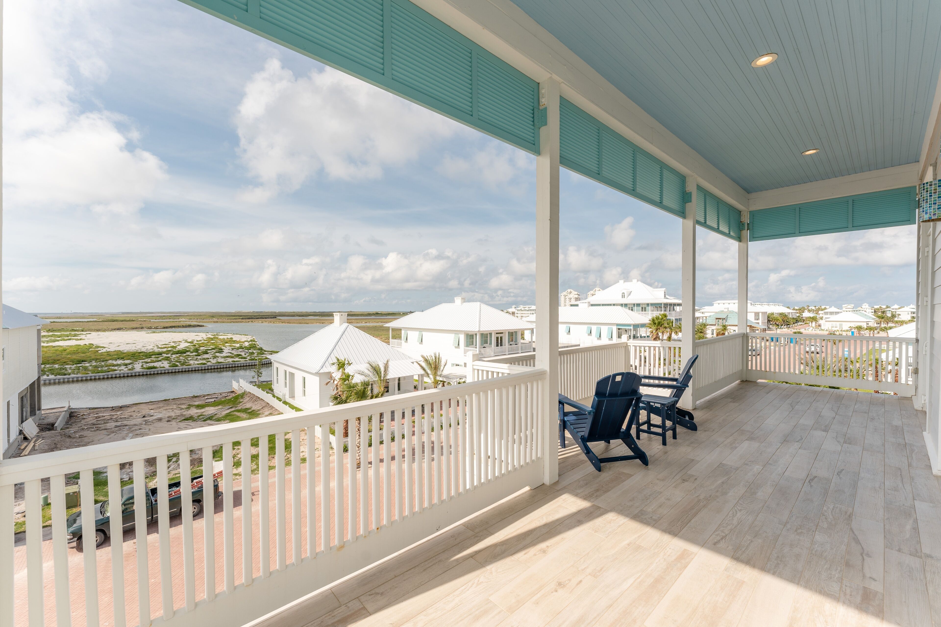 Maison, 4 chambres | Balcon