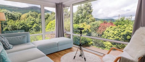 Cottage | Interior