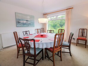 Cottage | Dining