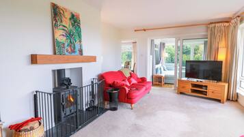 Cottage | Living area