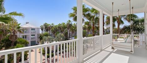 House, 4 Bedrooms | Property grounds