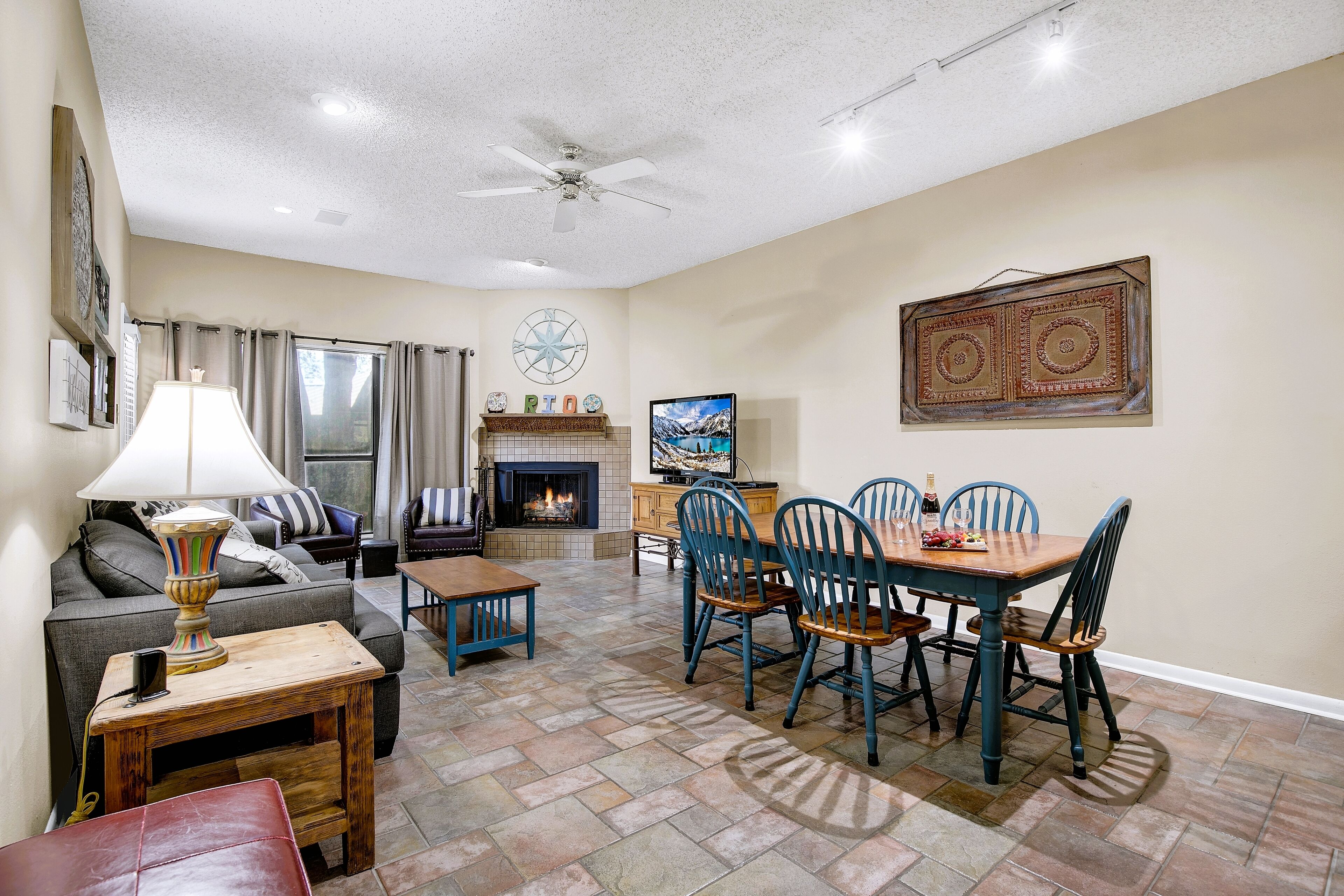 Condo, Multiple Beds, Pool Access | Dining