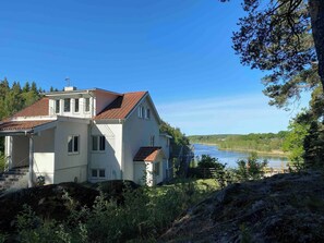 Apartment, 3 Bedrooms, Balcony, River View | Exterior