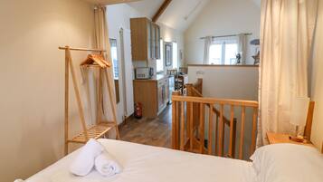 Cottage | 1 bedroom, individually decorated, individually furnished, free WiFi