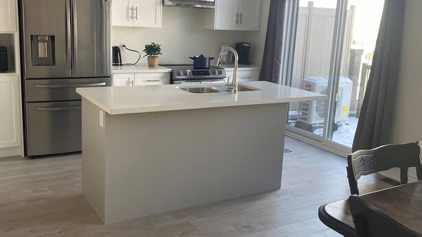 House, 4 Bedrooms, Balcony | Private kitchen