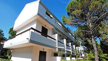 Vila, 2 kamar tidur, balkon, pemandangan kebun | Pintu masuk properti