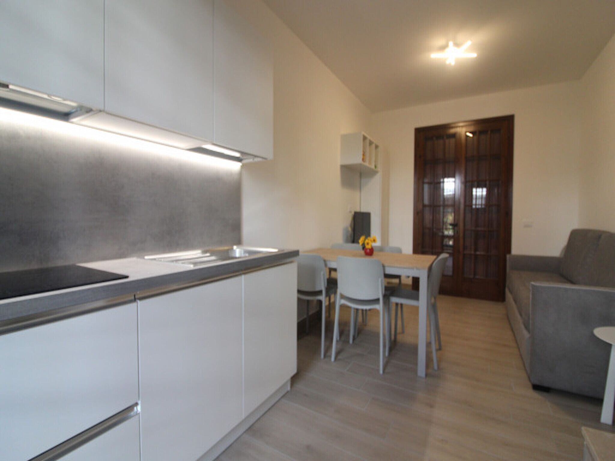 Villa, 2 Bedrooms, Balcony, Garden View | Dining room
