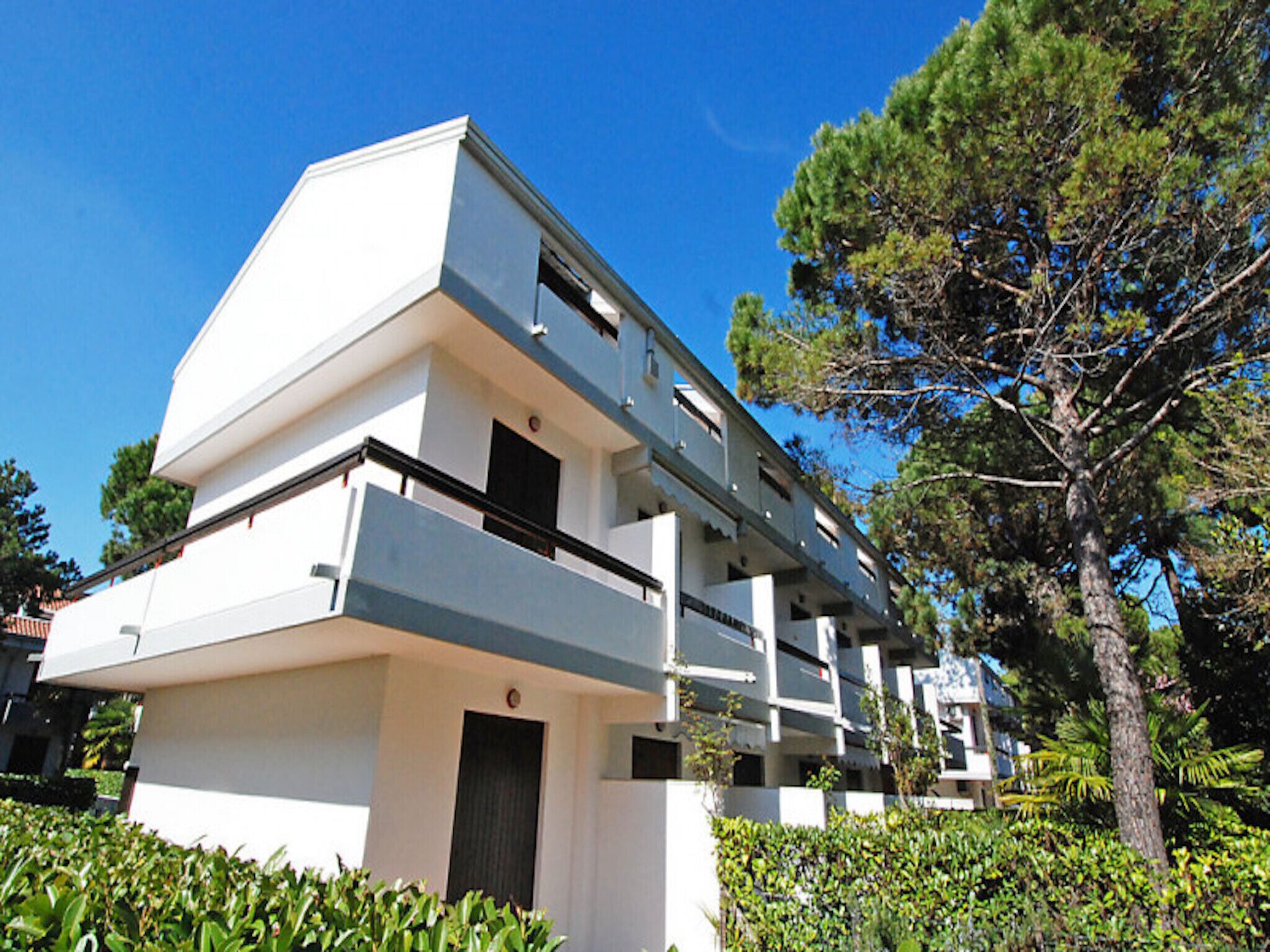 Villa, 2 Bedrooms, Balcony, Garden View | Property entrance