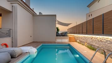 Vila, 3 quartos, para fumantes, piscina particular | Piscina | Piscina externa