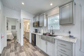 House, 1 King Bed, Patio (#13 3567 US 290 E) | Private kitchen | Fridge, microwave, coffee/tea maker