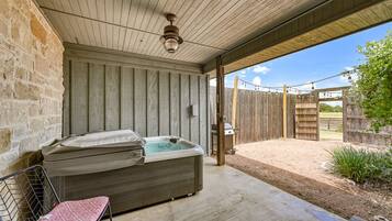 Cottage, 1 King Bed, Hot Tub | Property grounds