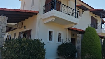 Villa, 3 Bedrooms, Private Pool, Mountain View | Exterior