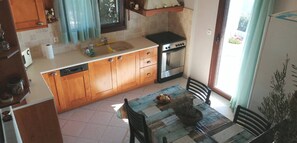 Villa, 3 Bedrooms, Private Pool, Mountain View | Private kitchen
