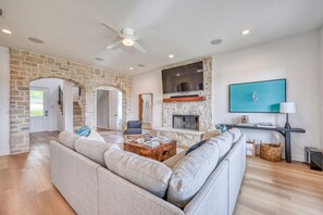 House, Multiple Beds, Patio | Living area | TV, fireplace - Luxury Lakefront Home-private Dock - Dipping Pool! (Spicewood)