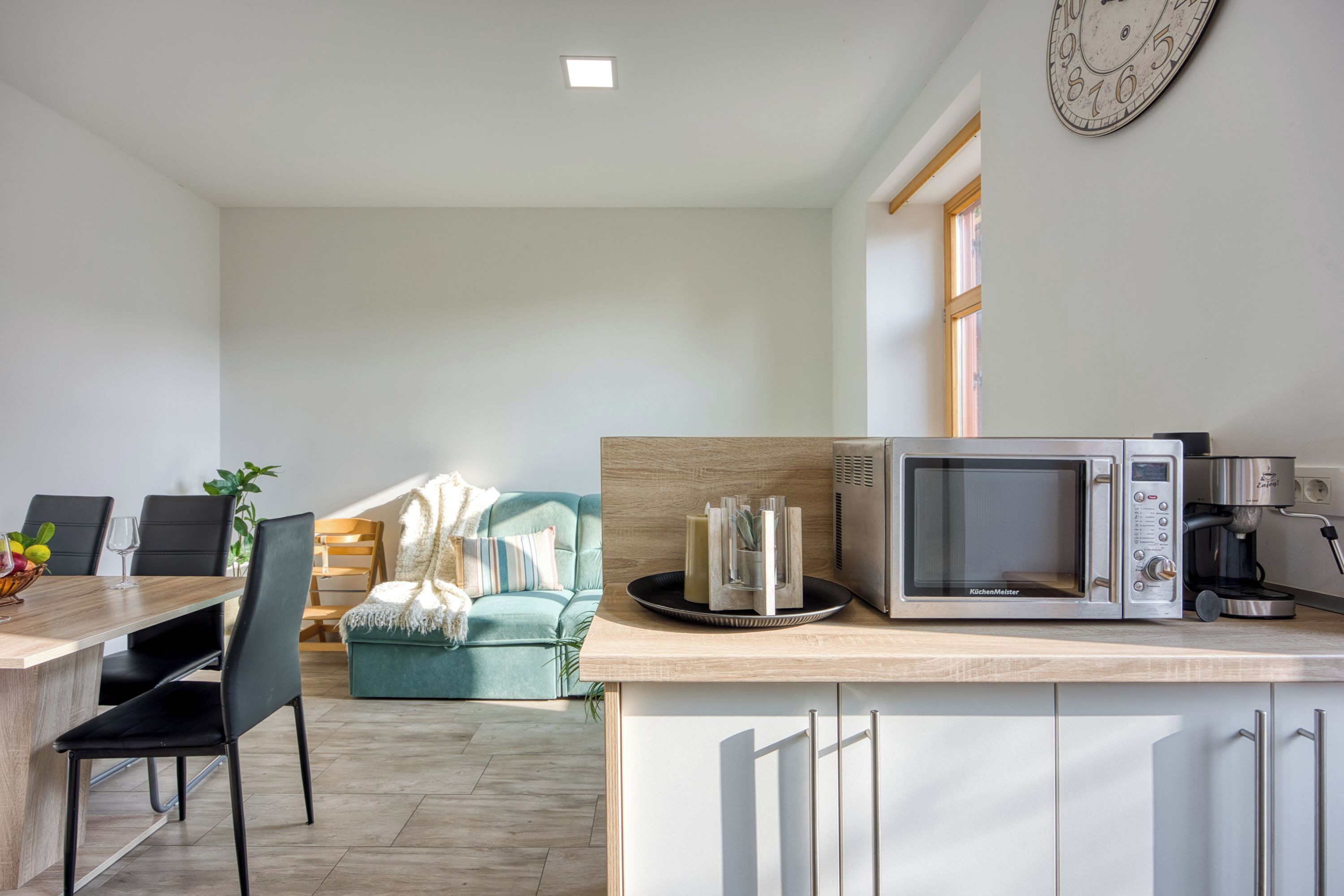 Family Apartment, 2 Bedrooms, Microwave, Mountainside (Villa Roma Portorose - 2BR + Terrace) | Interior