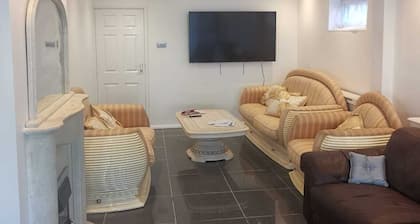 Benfleet Essex Homely Environment Atmosphere